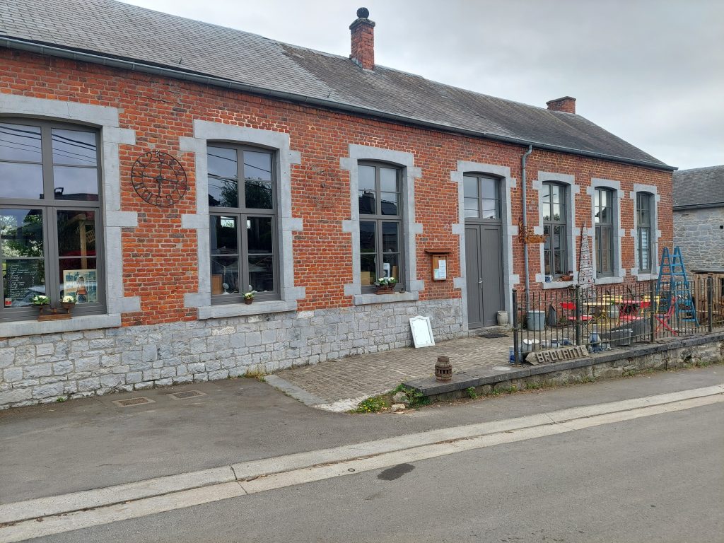 greniers de l'école